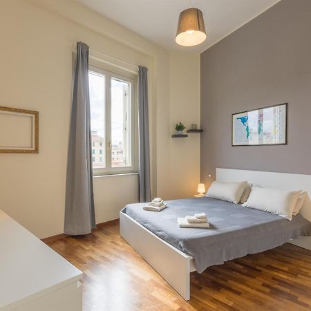 Near The Port-Elegante Appartamento Con Vista Sui Canali Λιβόρνο Εξωτερικό φωτογραφία